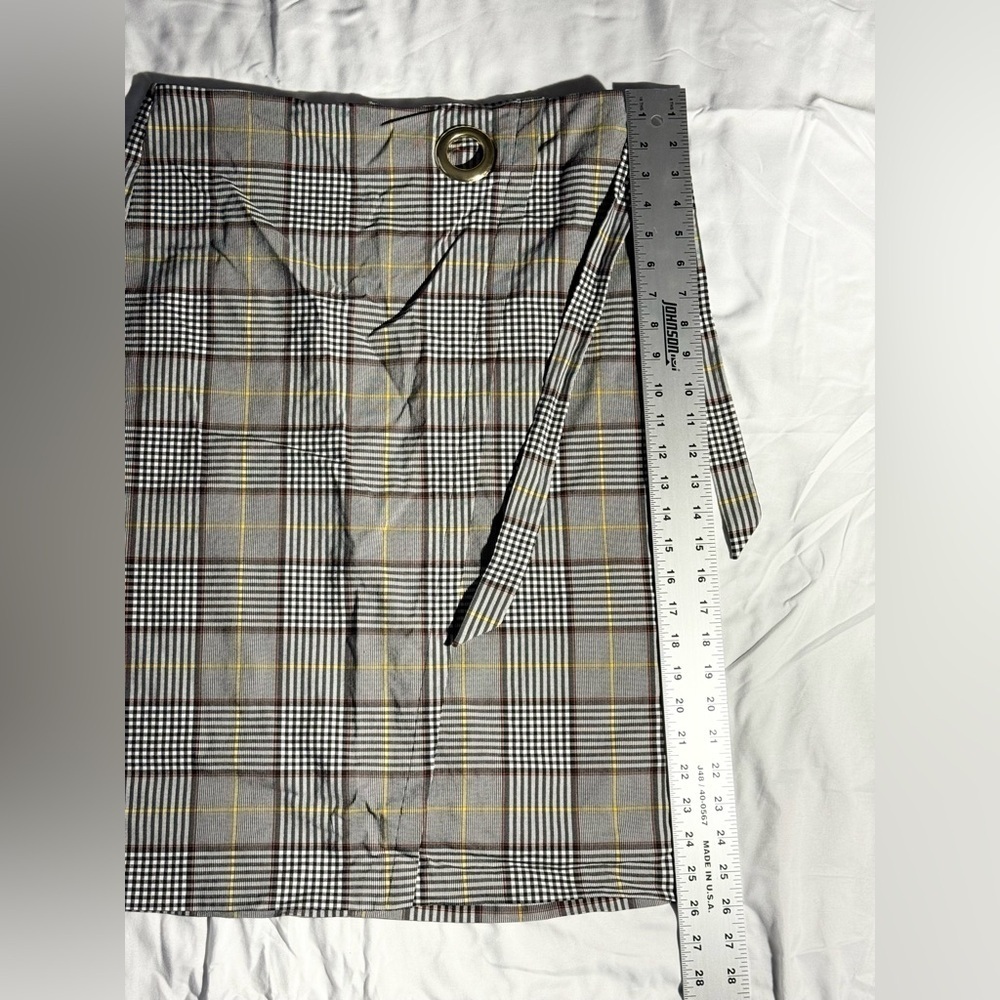 Est.1946 Plaid Midi Skirt | Size 12 | Waist with Bow | Soft Rayon - Picture 10 of 14